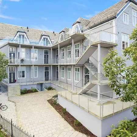 Sentrumsnaer Ved Sjoen! Fast Parkering Bergen