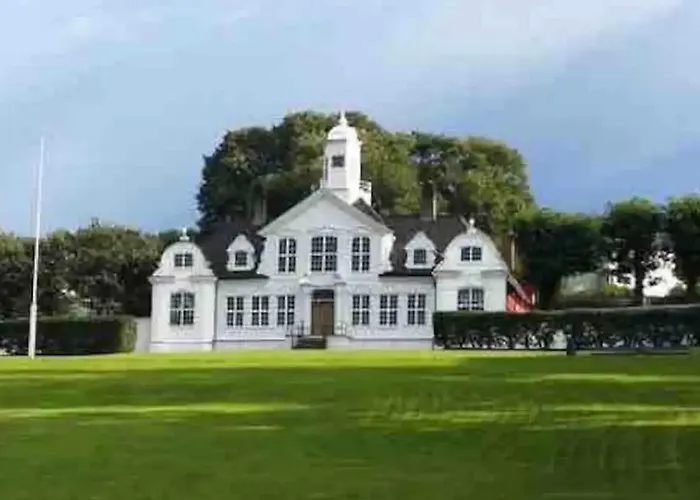 Appartamento Sentrumsnaer Ved Sjoen! Fast Parkering *