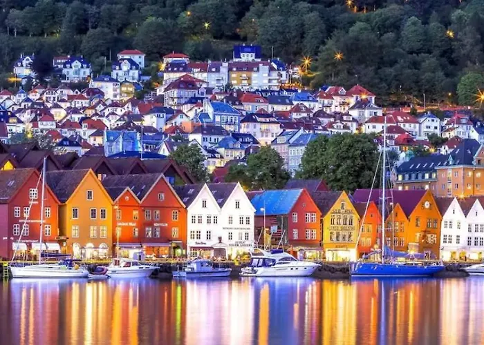 Sentrumsnaer Ved Sjoen! Fast Parkering Bergen