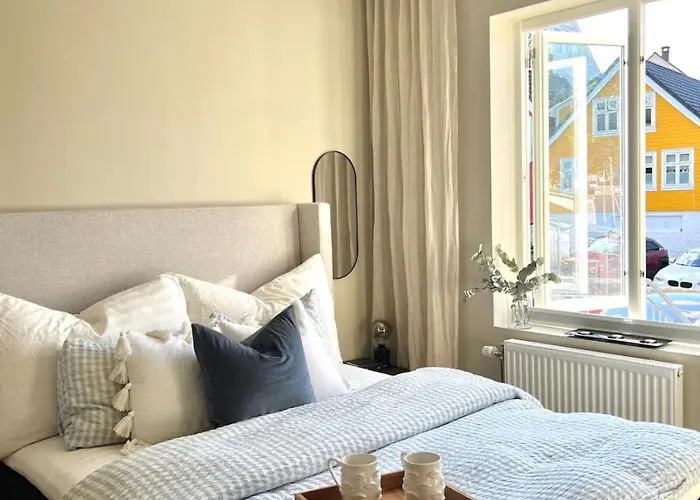 Sentrumsnaer Ved Sjoen! Fast Parkering * Bergen