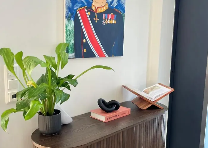 Sentrumsnaer Ved Sjoen! Fast Parkering Appartamento